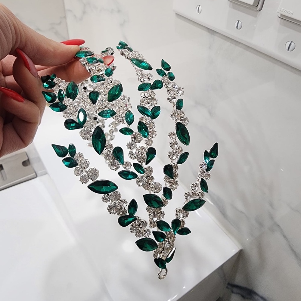Emerald head piece